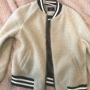 Urban outfitters bdg fleece bomber jacket size s